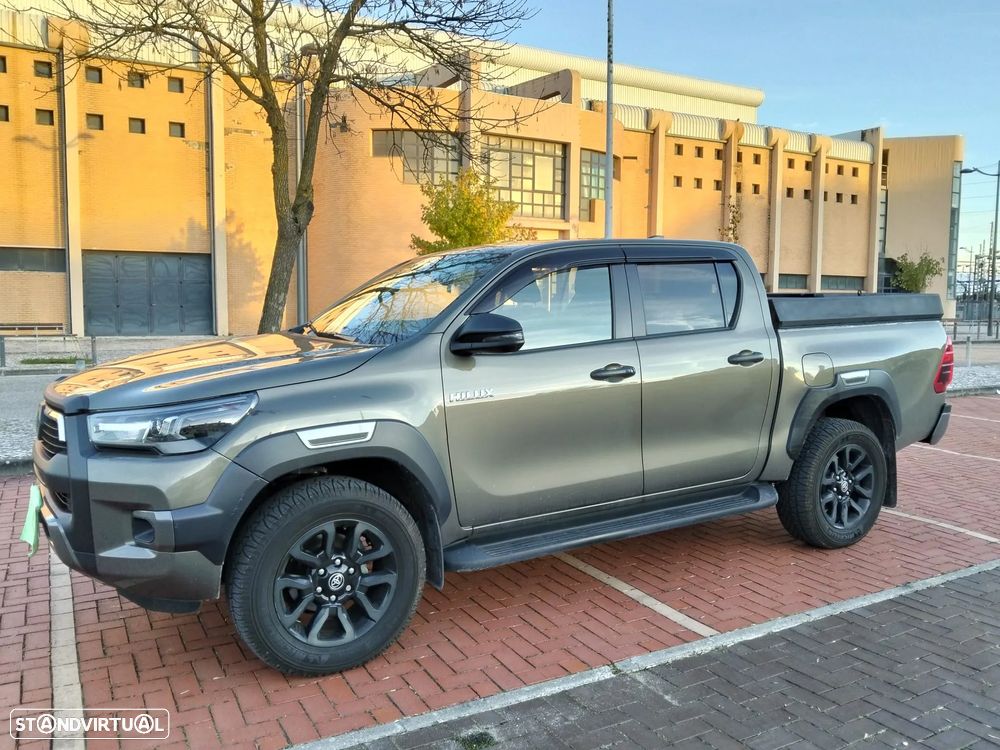 Toyota Hilux 2.8 D-4D 4WD Invincible TA - 3