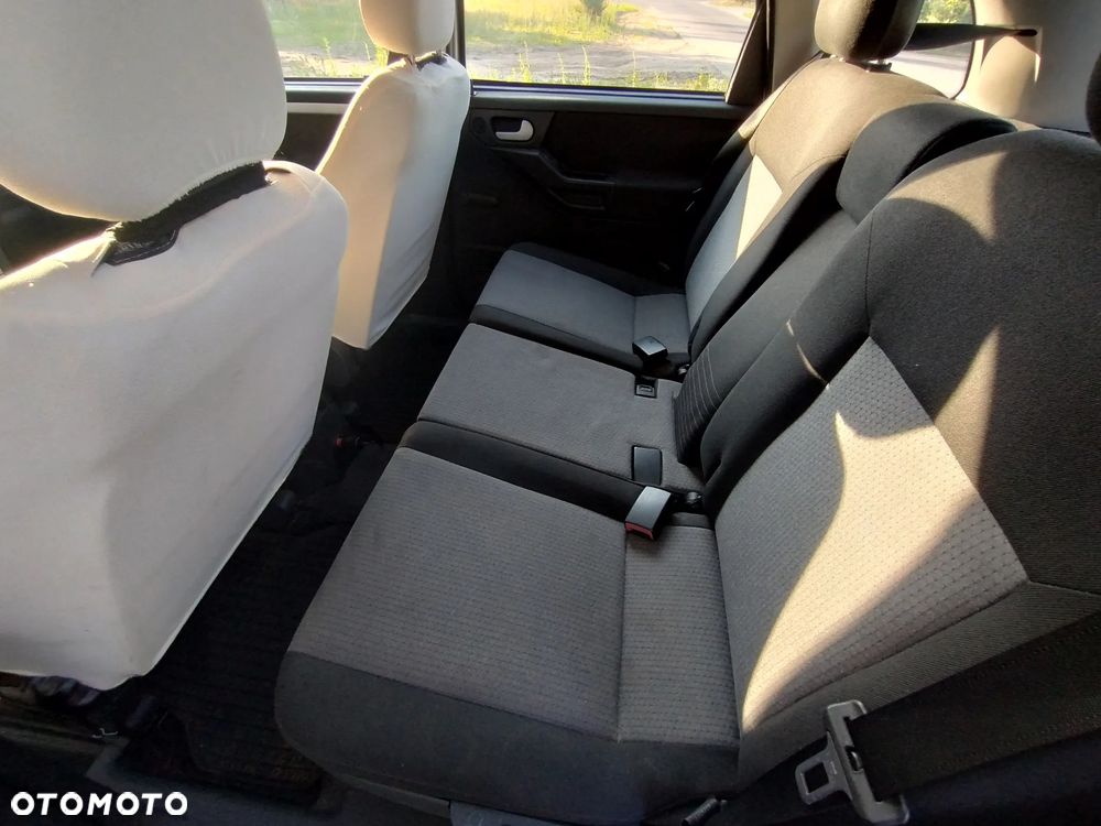 Opel Meriva - 8