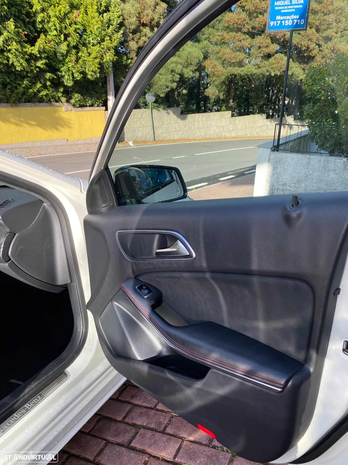 Mercedes-Benz A 160 d AMG Line - 12