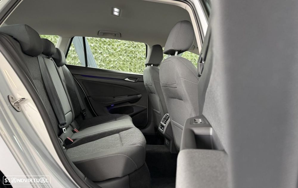 VW Golf Variant 1.0 TSI Confortline DSG - 11
