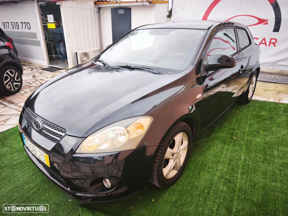 Kia Ceed S Coupé 1.4 CVVT EX - 2