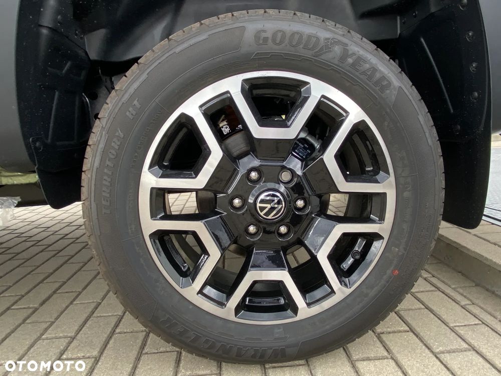 Volkswagen Amarok - 12