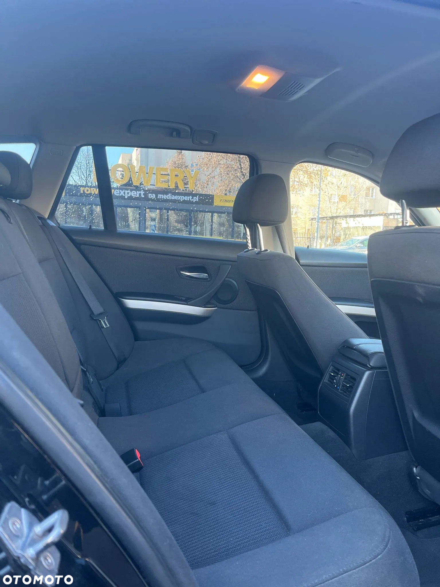 BMW Seria 3 318i Touring - 17