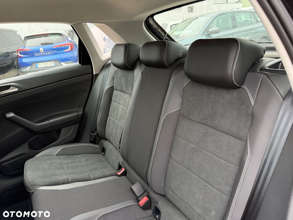 Volkswagen Polo - 23