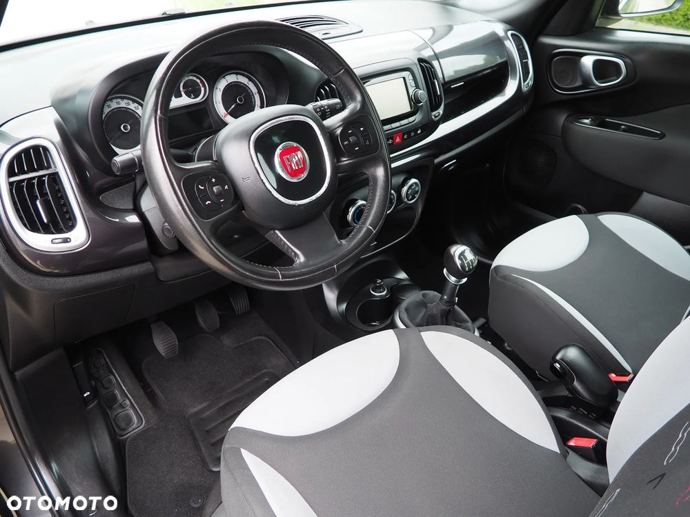 Fiat 500L 1.4 16V Urban Edition - 20