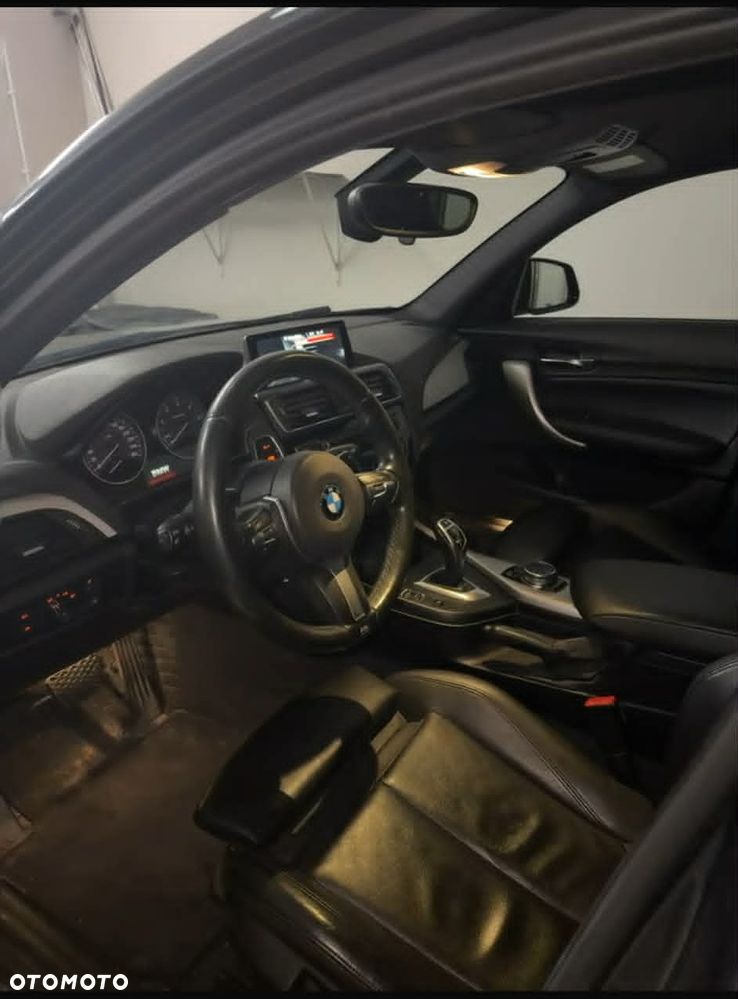 BMW Seria 1 120d xDrive M Sport - 8