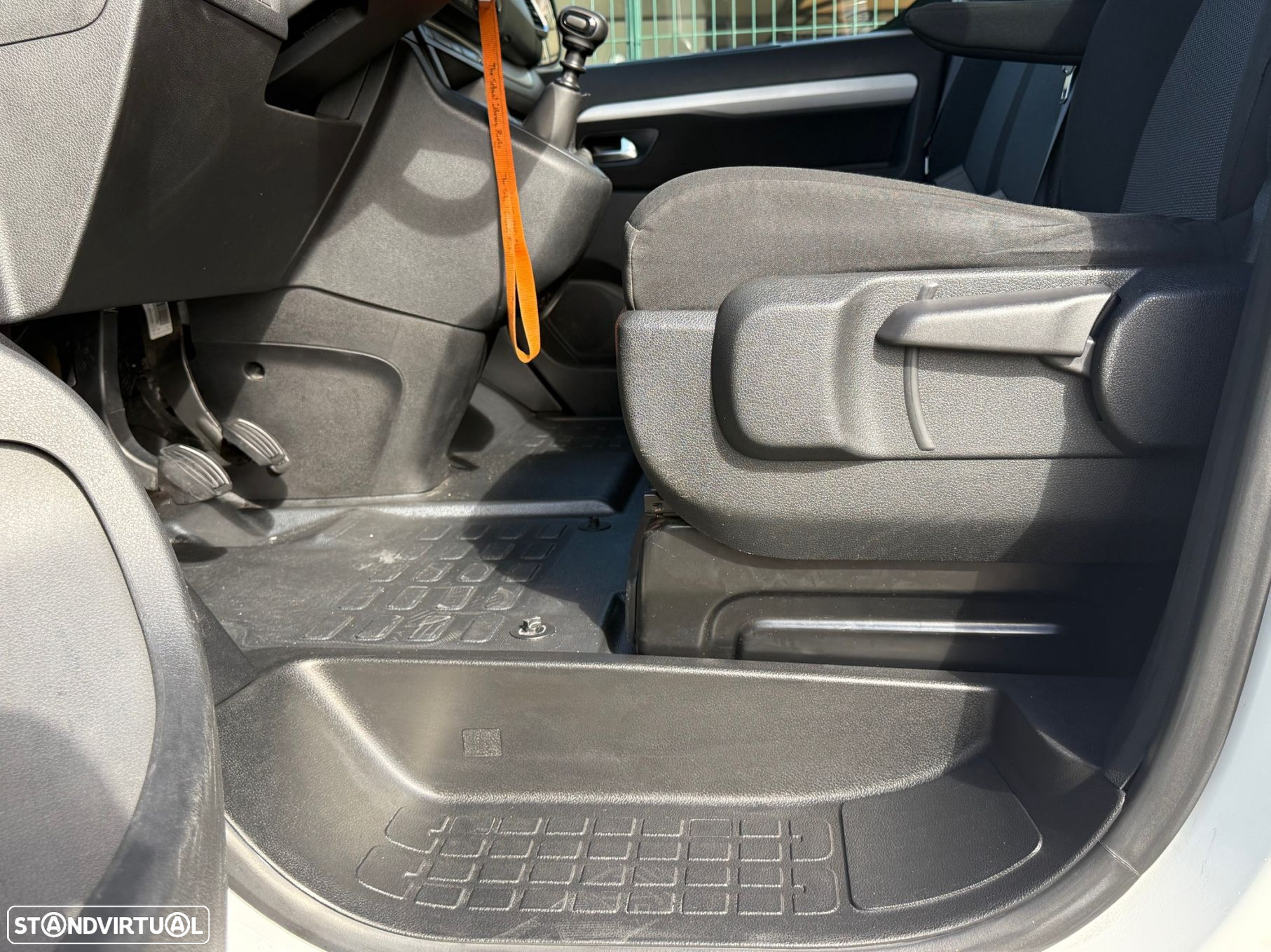 Toyota Proace Verso 1.6 D-4D L2 1.2T Comfort 9L TC+TAC - 26