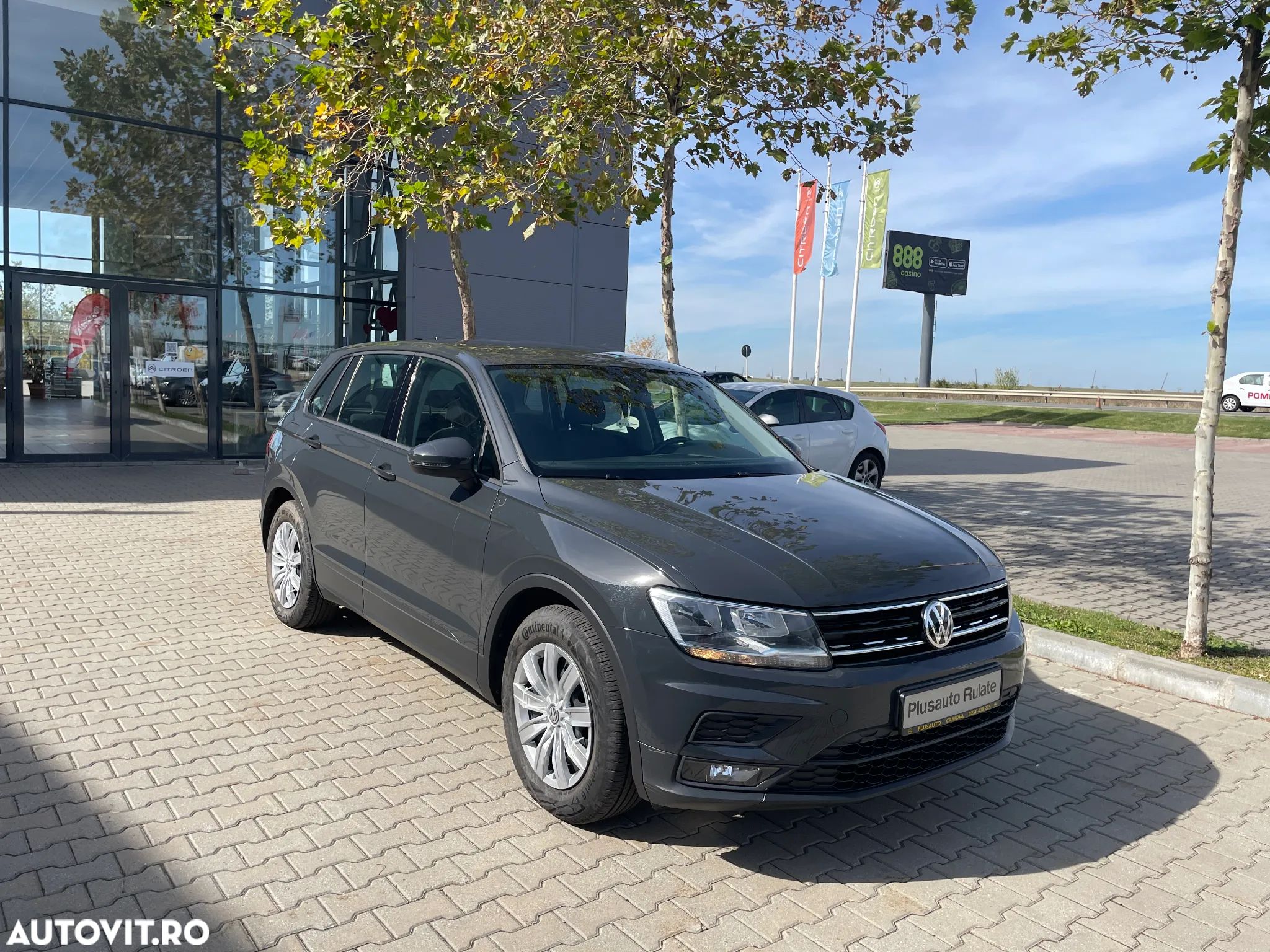 Volkswagen Tiguan 1.5 TSI ACT DSG Trendline - 1