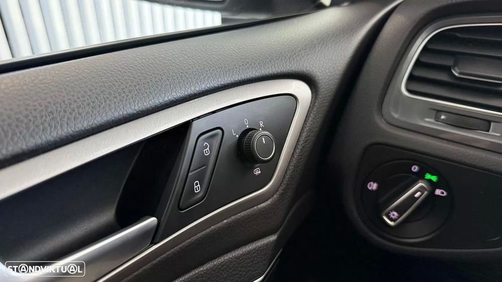 VW e-Golf AC/DC - 21