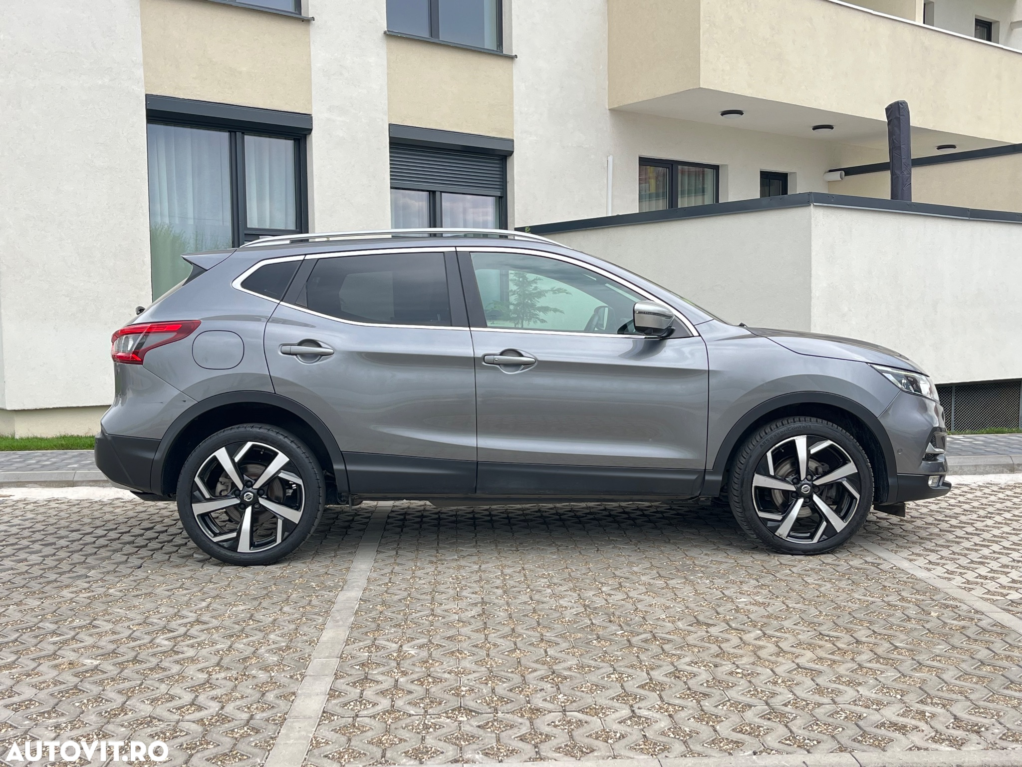 Nissan Qashqai - 11