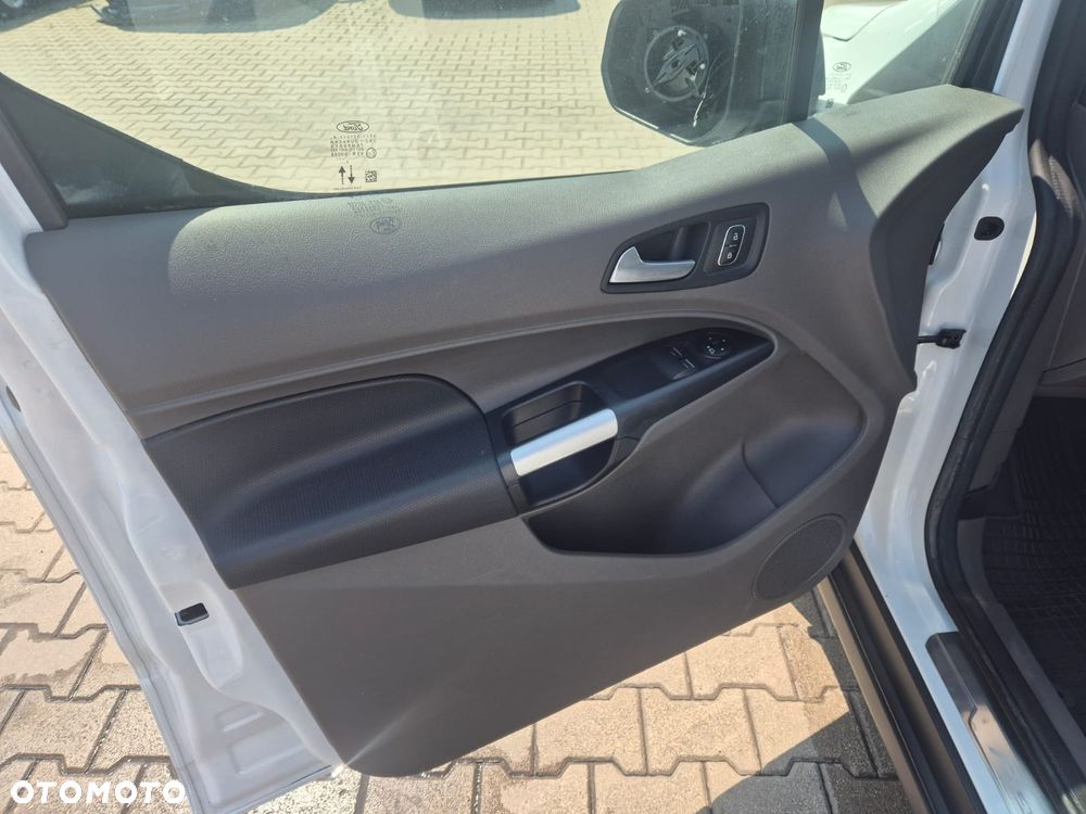 Ford Transit Conect - 10