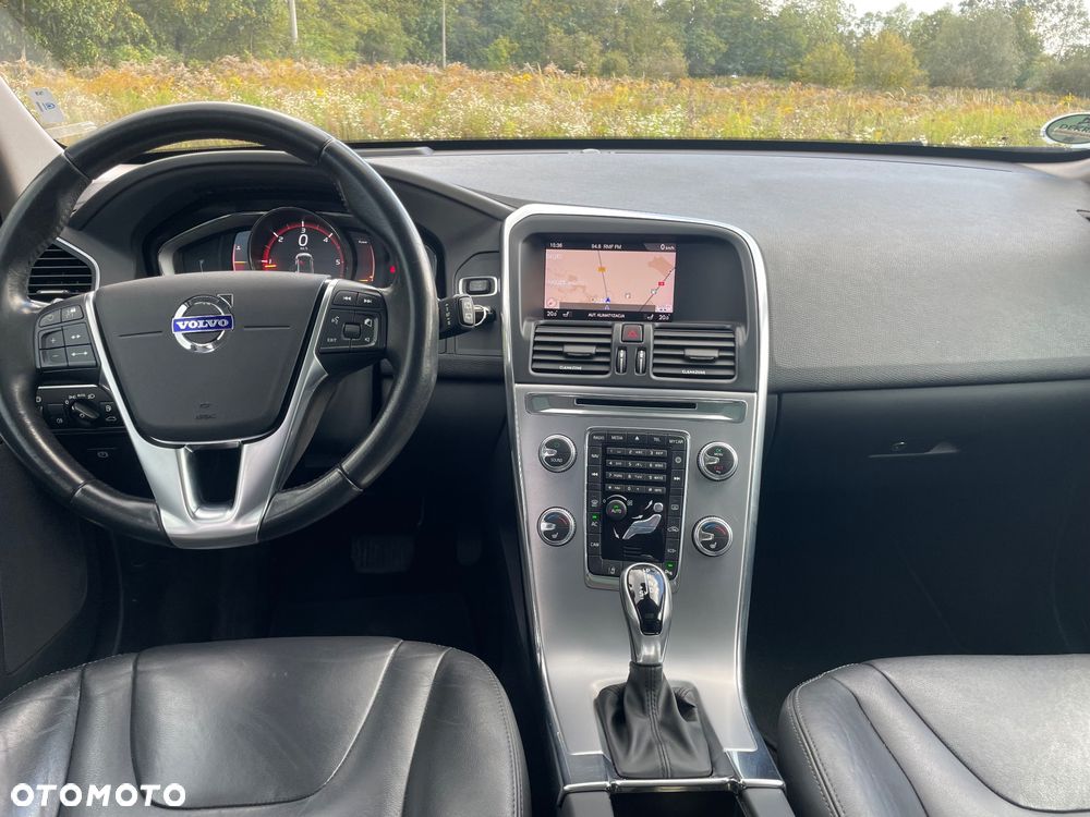 Volvo XC 60 D3 Geartronic Summum - 25