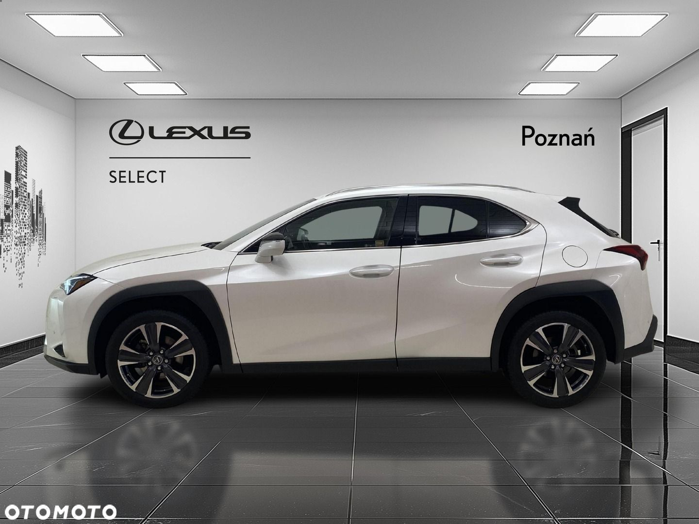Lexus UX - 5