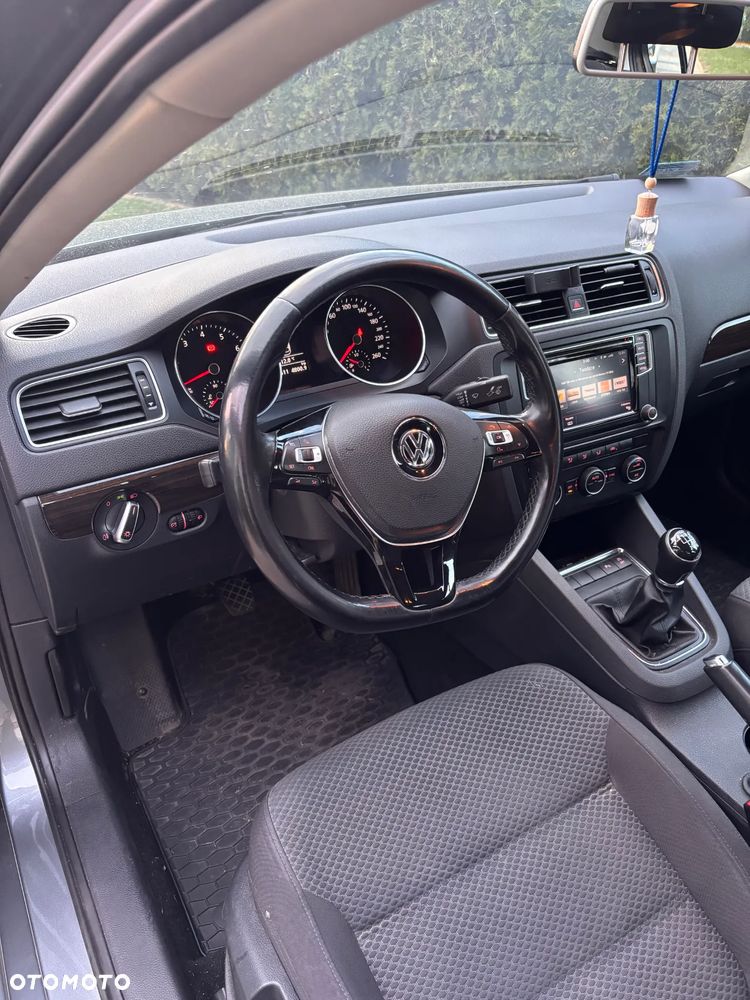 Volkswagen Jetta 1.4 TSI BMT Comfortline - 11