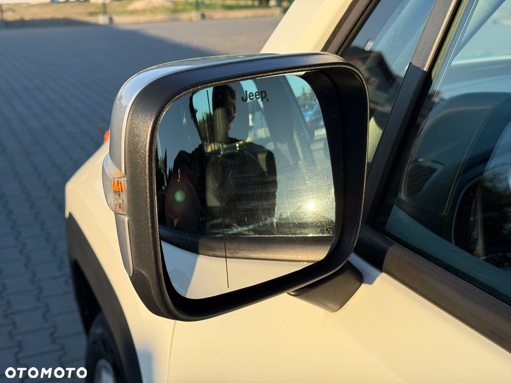 Jeep Renegade 1.4 MultiAir Limited - 29