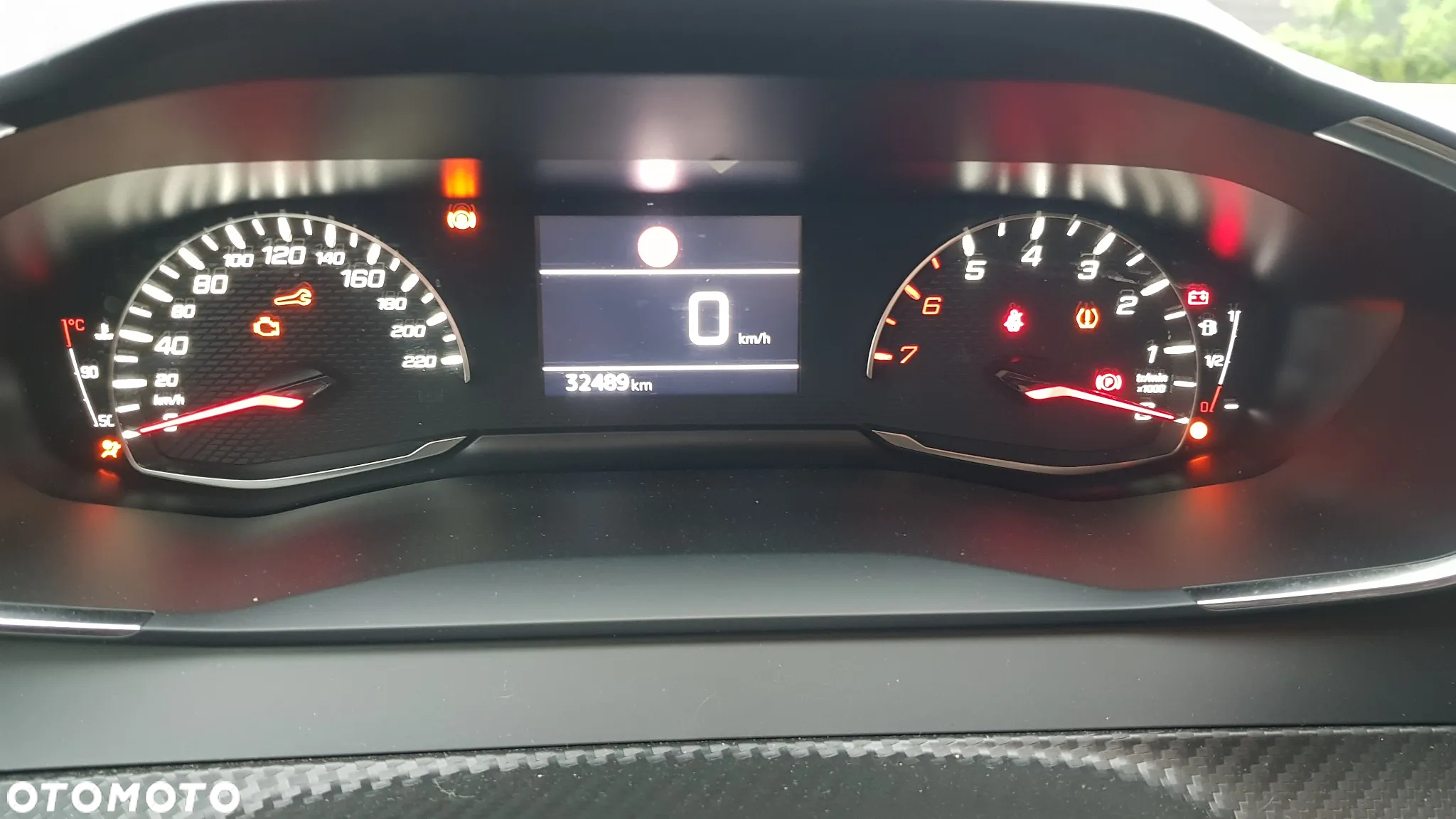 Peugeot 208 BlueHDi 100 Active Pack - 11