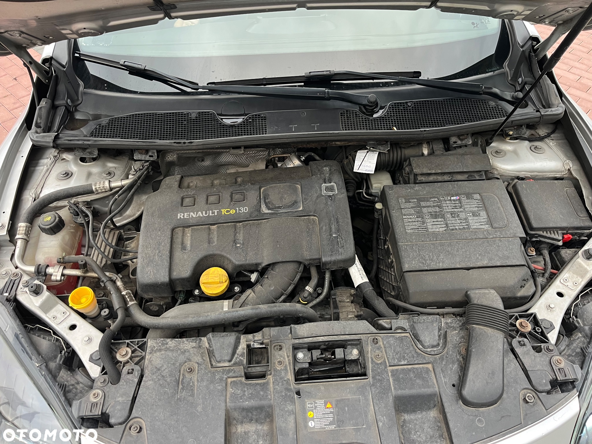 Renault Megane Grandtour TCe 130 Bose Edition - 11