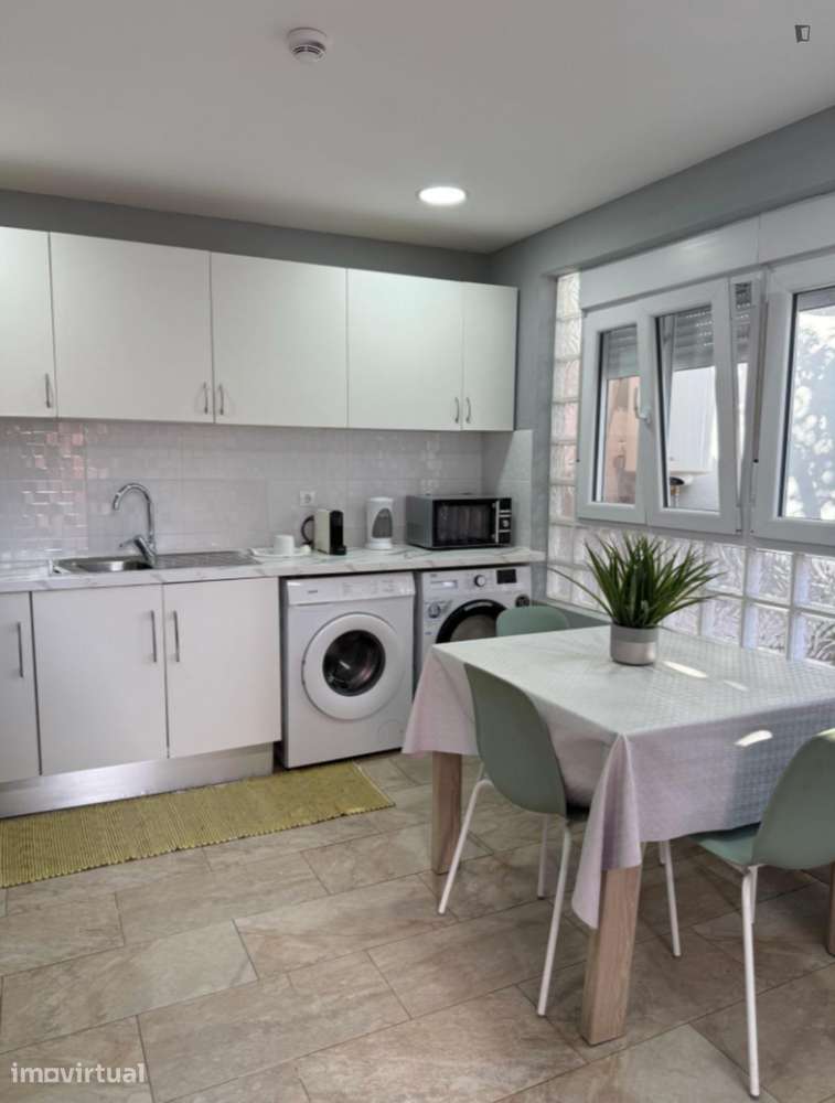 Quarto - localizado em Amadora Lisbon - Grande imagem: 3/28