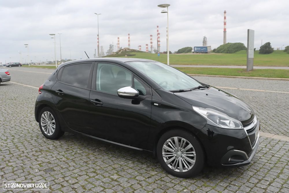 Peugeot 208 1.6 BlueHDi Style - 3