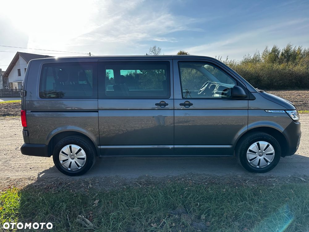 Volkswagen Caravelle - 13