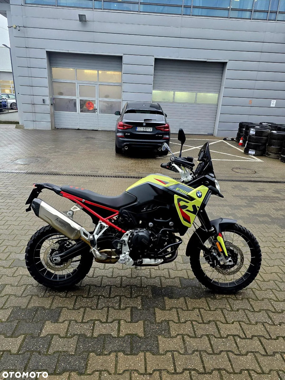 BMW F