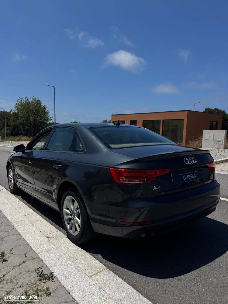 Audi A4 2.0 TDI S tronic - 2