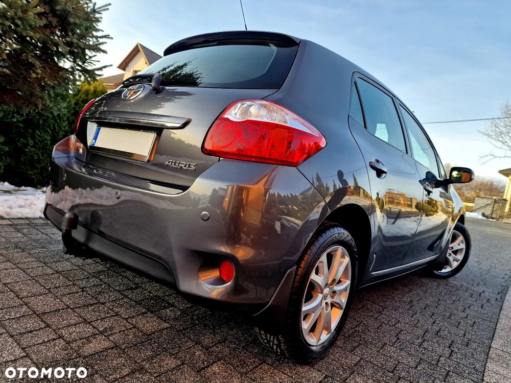 Toyota Auris 1.6 Premium - 10