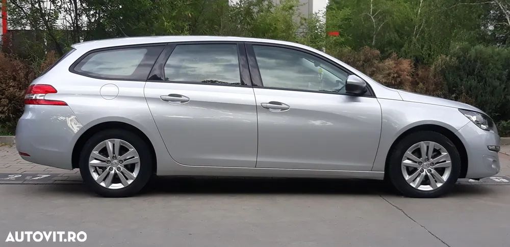 Peugeot 308 - 11