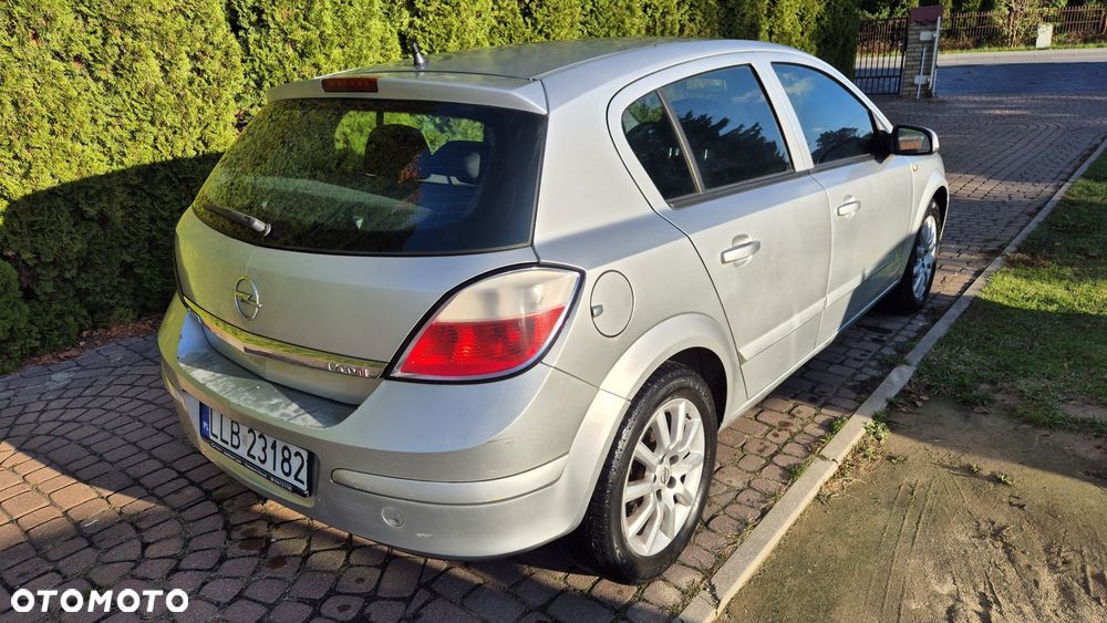 Opel Astra - 4