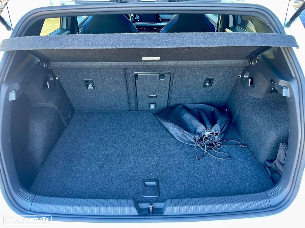 VW Golf 1.4 GTE Plug-In-Hybrid DSG - 12
