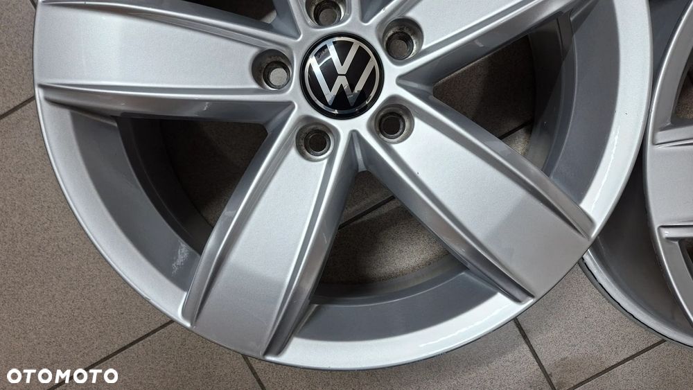 Felgi Aluminiowe 17 VW Passat B8 5x112 ET 41 Corvara - 3