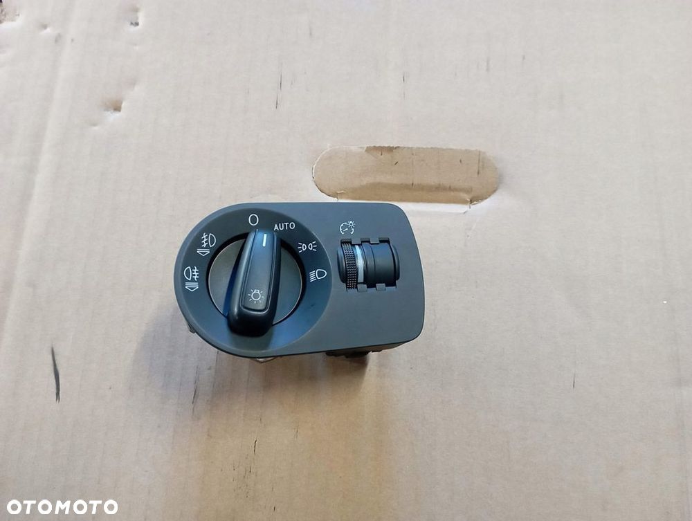 AUDI Q3 PANEL WŁĄCZNIK ŚWIATEŁ PRZEŁĄCZNIK EUROPA 8U1941567A - 1