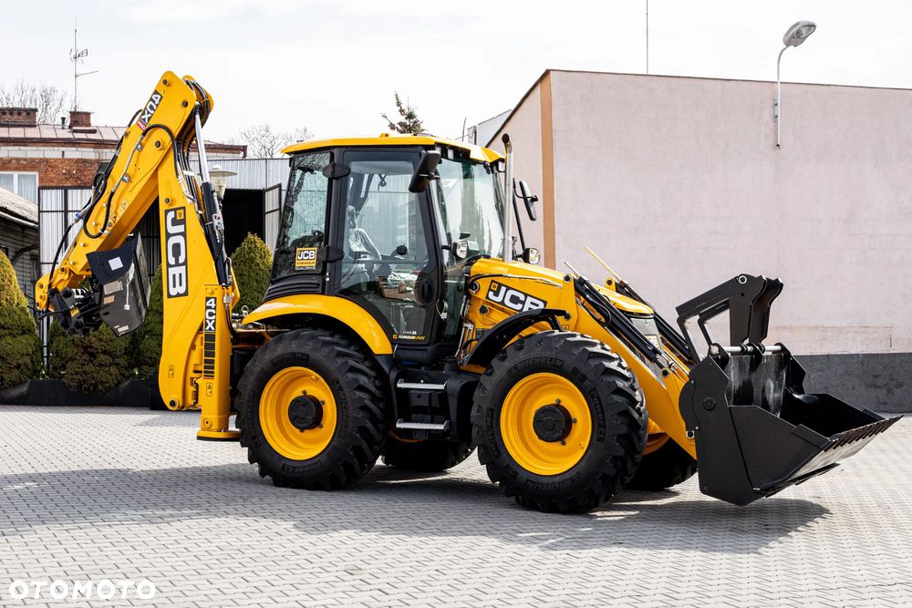 JCB 4CX PRO - 6