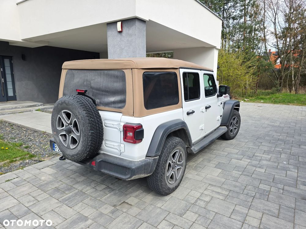 Jeep Wrangler Unlimited GME 2.0 Turbo Sport - 4