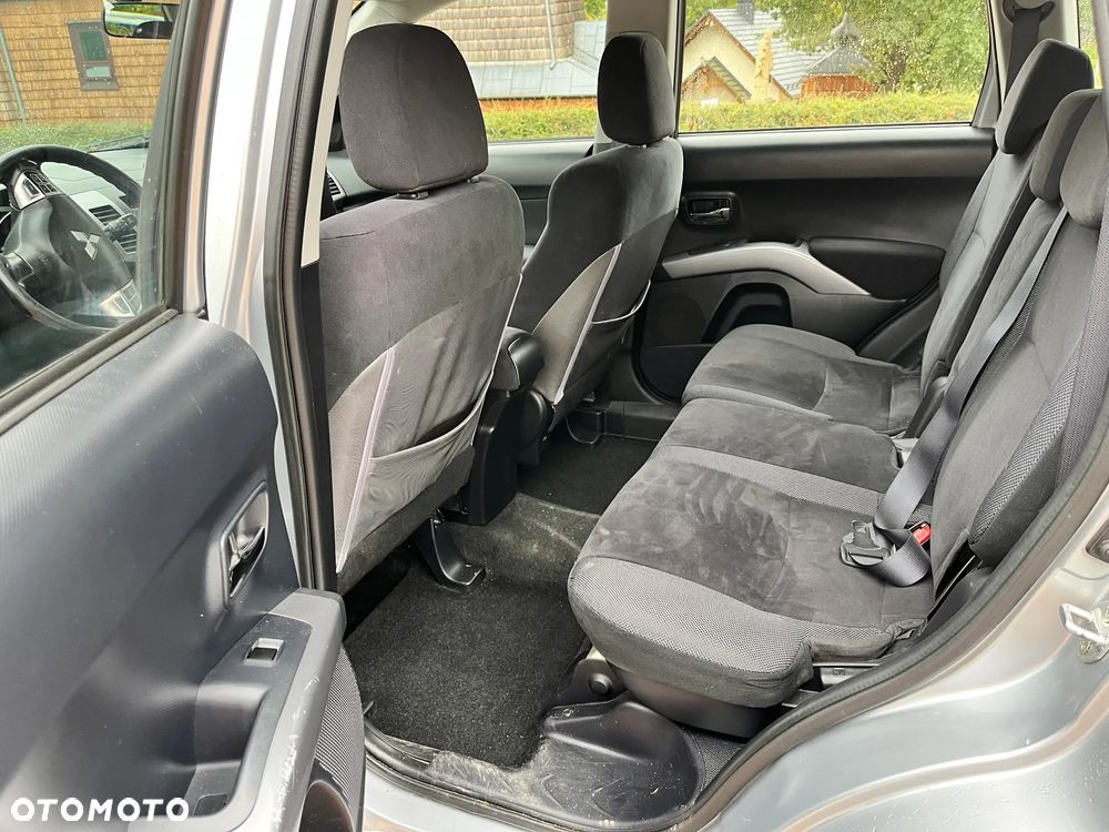 Mitsubishi Outlander 2.0 DID Intense + - 18