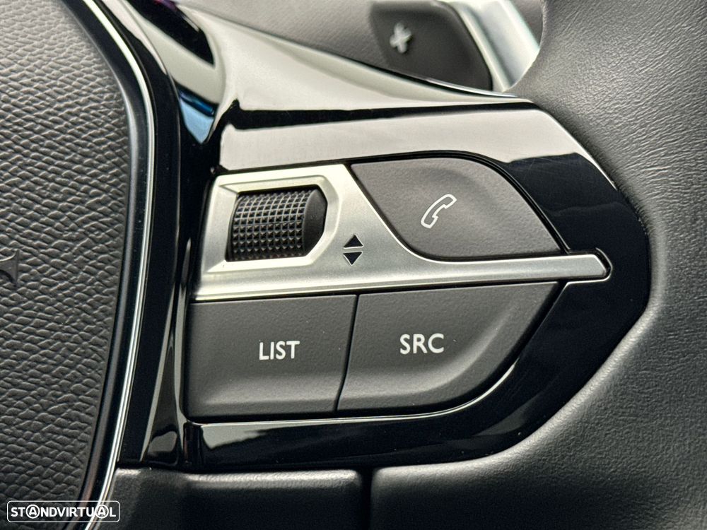 Peugeot 3008 1.6 Hybrid Allure Pack e-EAT8 - 19