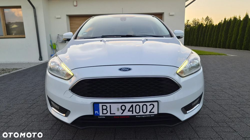 Ford Focus 1.0 EcoBoost Titanium - 27