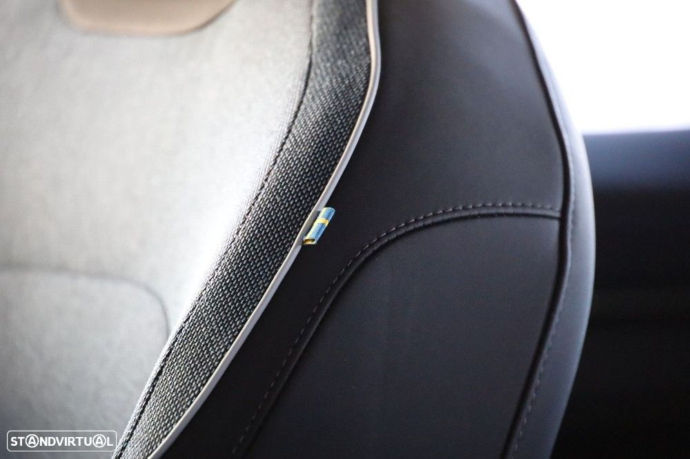 Volvo EX30 51 kWh Single Motor Plus - 11