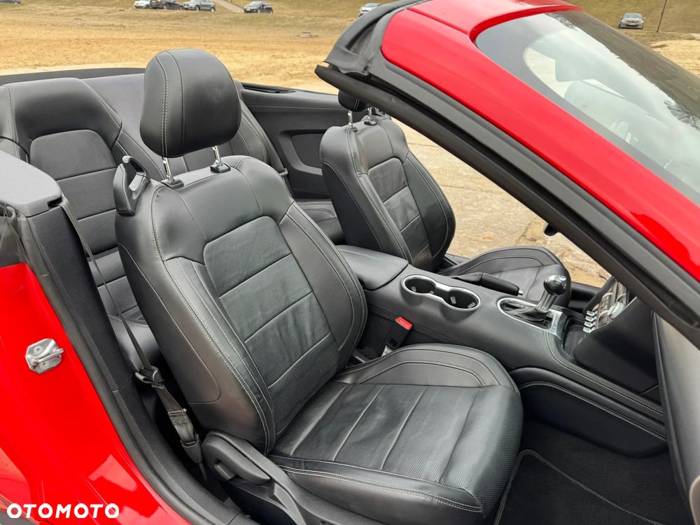 Ford Mustang 5.0 V8 GT - 23