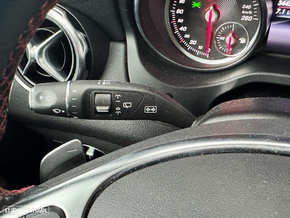 Mercedes-Benz GLA 180 AMG Line Aut. - 29