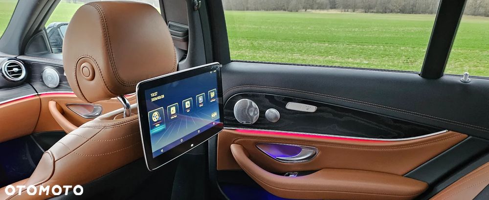 Mercedes-Benz Klasa E 220 d 4Matic 9G-TRONIC AMG Line - 29