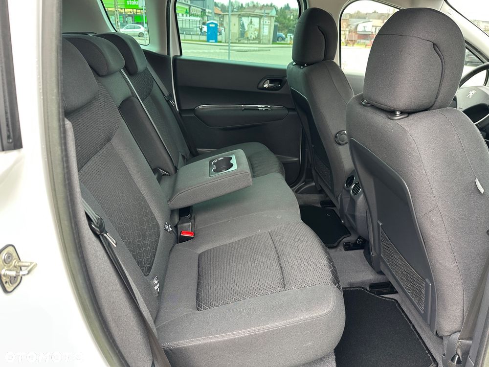 Peugeot 3008 HDi FAP 115 Allure - 13