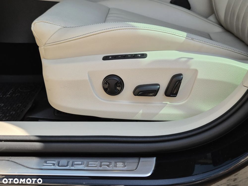 Skoda Superb 2.0 TSI 4x4 L&K DSG - 13