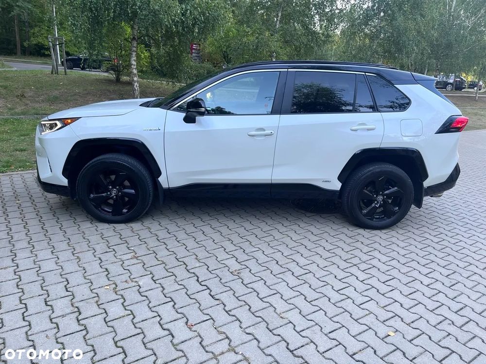 Toyota RAV4 - 6