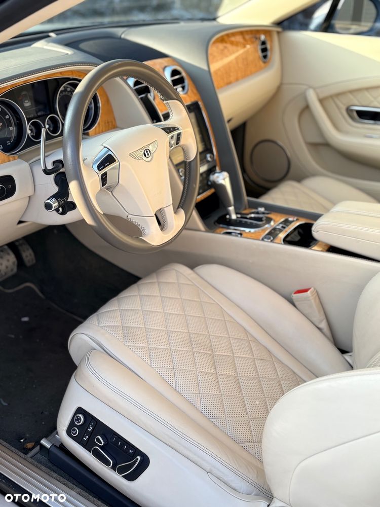 Bentley Continental GT V8 Convertible - 13