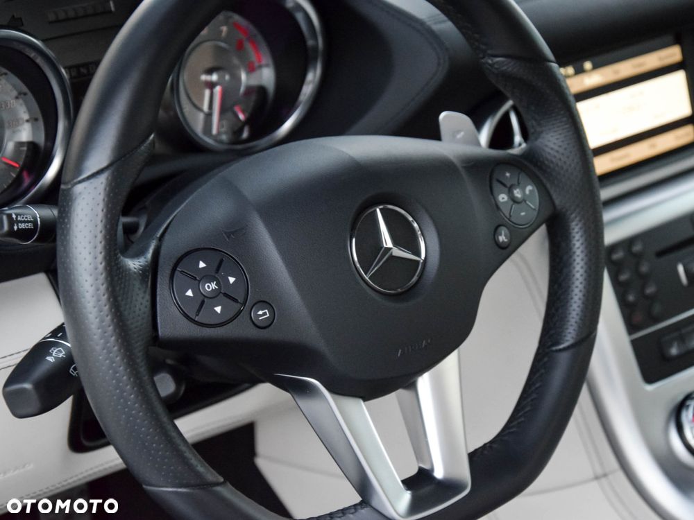 Mercedes-Benz SLS SPEEDSHIFT DCT - 26
