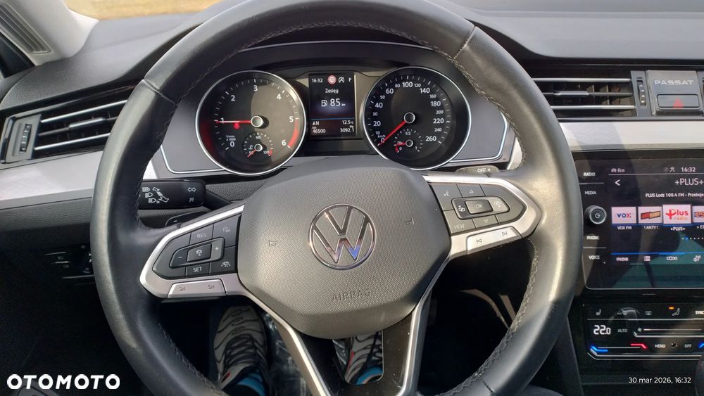 Volkswagen Passat 2.0 TDI Elegance DSG - 20
