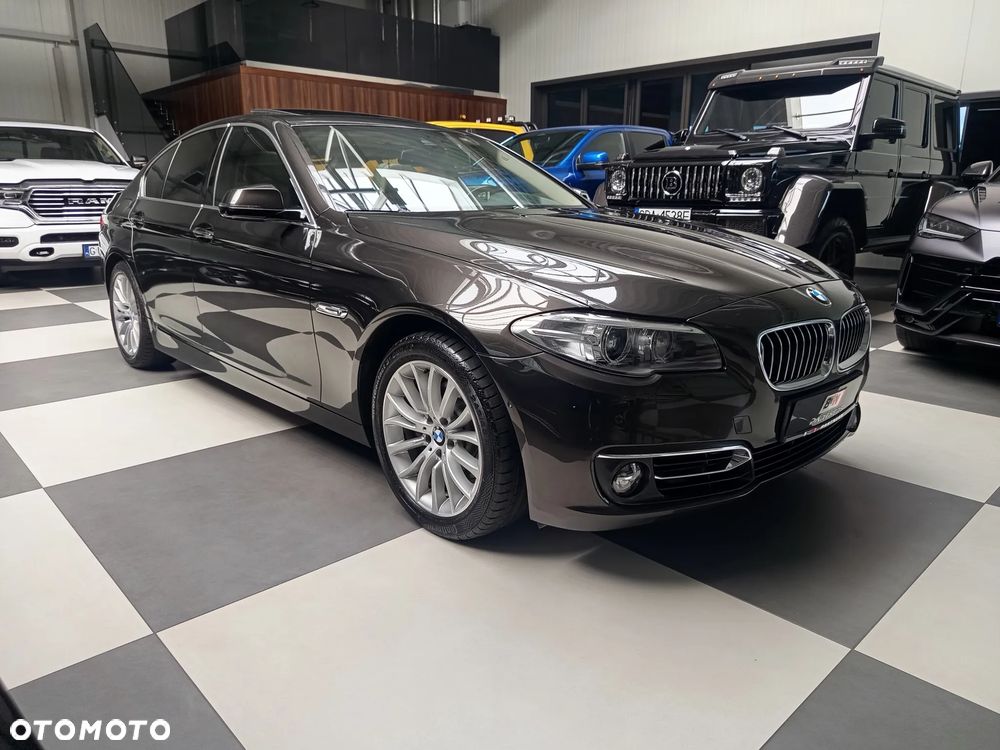 BMW Seria 5 520d xDrive Luxury Line - 2