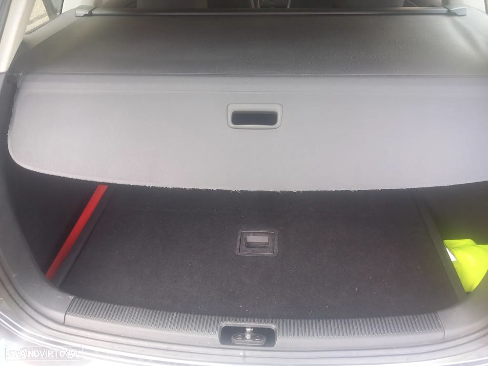 VW Golf Variant 1.6 TDi Confortline - 14