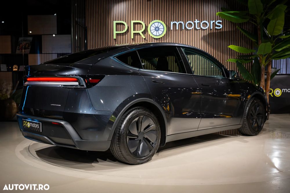 Tesla Model Y Long Range RWD - 5